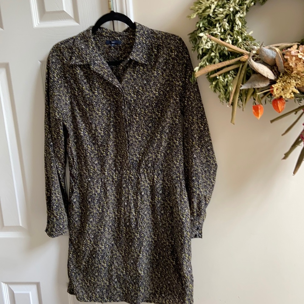 Black yellow and white gap dress